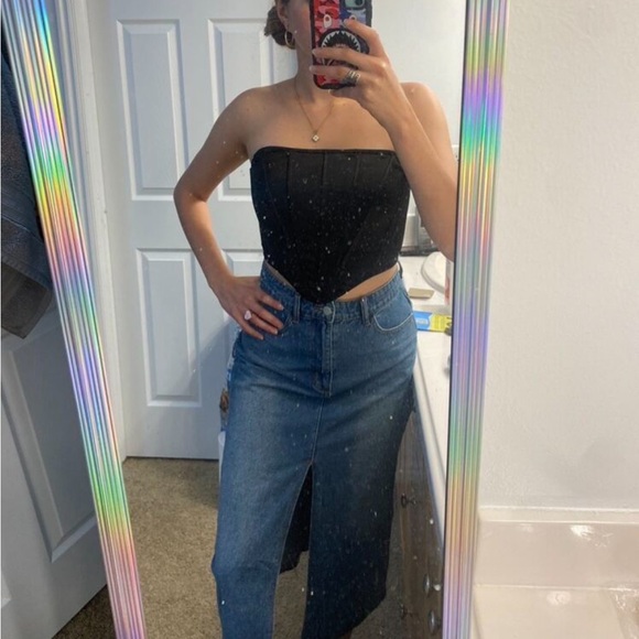 Medium Wash Skirt - Picture 2 of 4